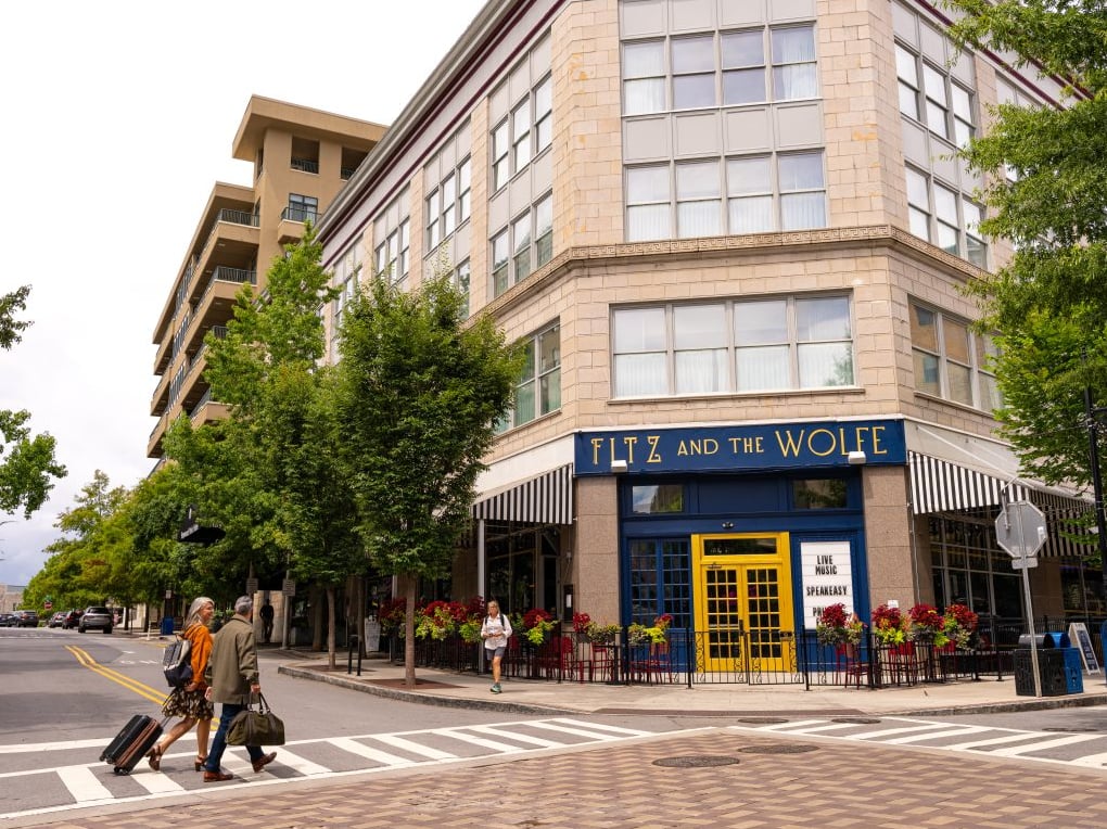 Street-side view of Fitz and The Wolfe.