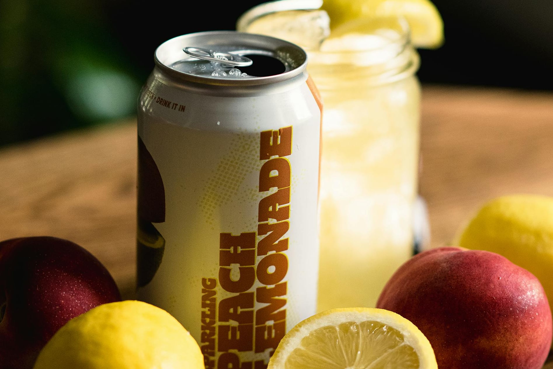 Devil's Foot Sparkling Peach Lemonade with fresh peaches and lemons