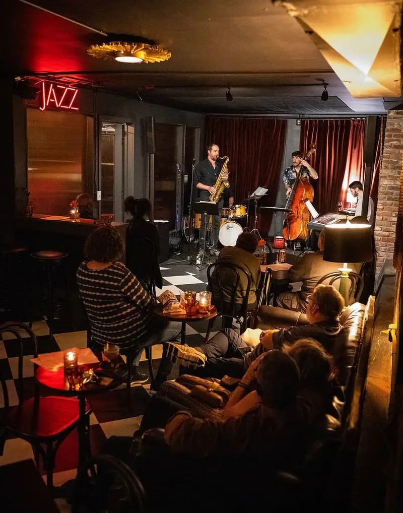 Hotel Eve Jazz & Cocktail Lounge